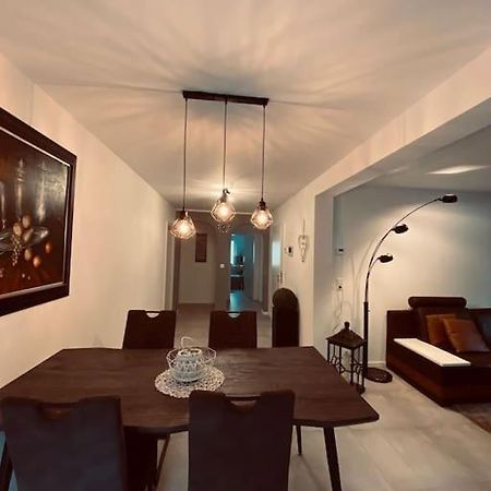 Grosse Moderne Ferienwohnung Auch Als Monteur Unterkunft Nutzbar, In Stolberg - Vicht Dış mekan fotoğraf