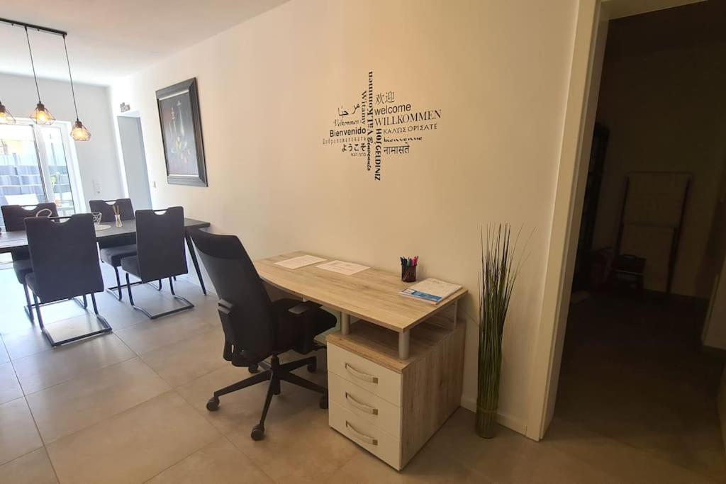 Grosse Moderne Ferienwohnung Auch Als Monteur Unterkunft Nutzbar, In Stolberg - Vicht Dış mekan fotoğraf