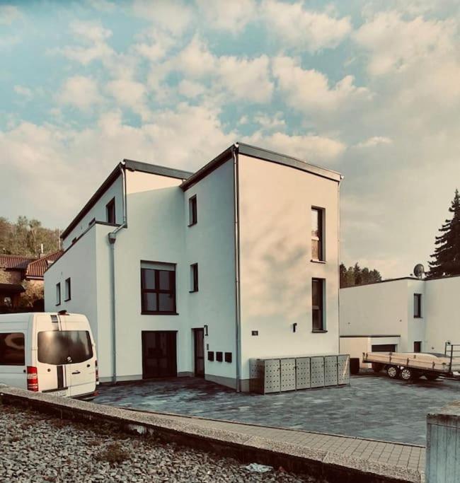 Grosse Moderne Ferienwohnung Auch Als Monteur Unterkunft Nutzbar, In Stolberg - Vicht Dış mekan fotoğraf