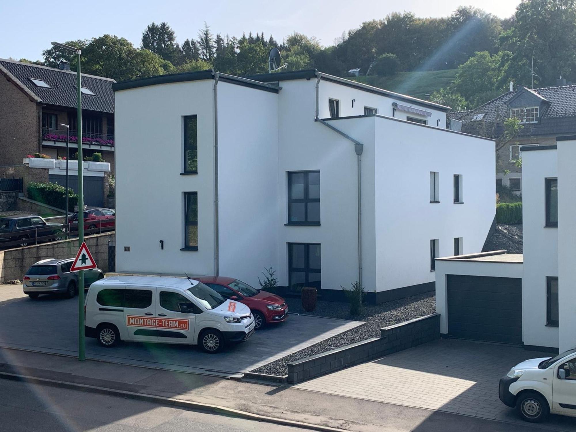 Grosse Moderne Ferienwohnung Auch Als Monteur Unterkunft Nutzbar, In Stolberg - Vicht Dış mekan fotoğraf